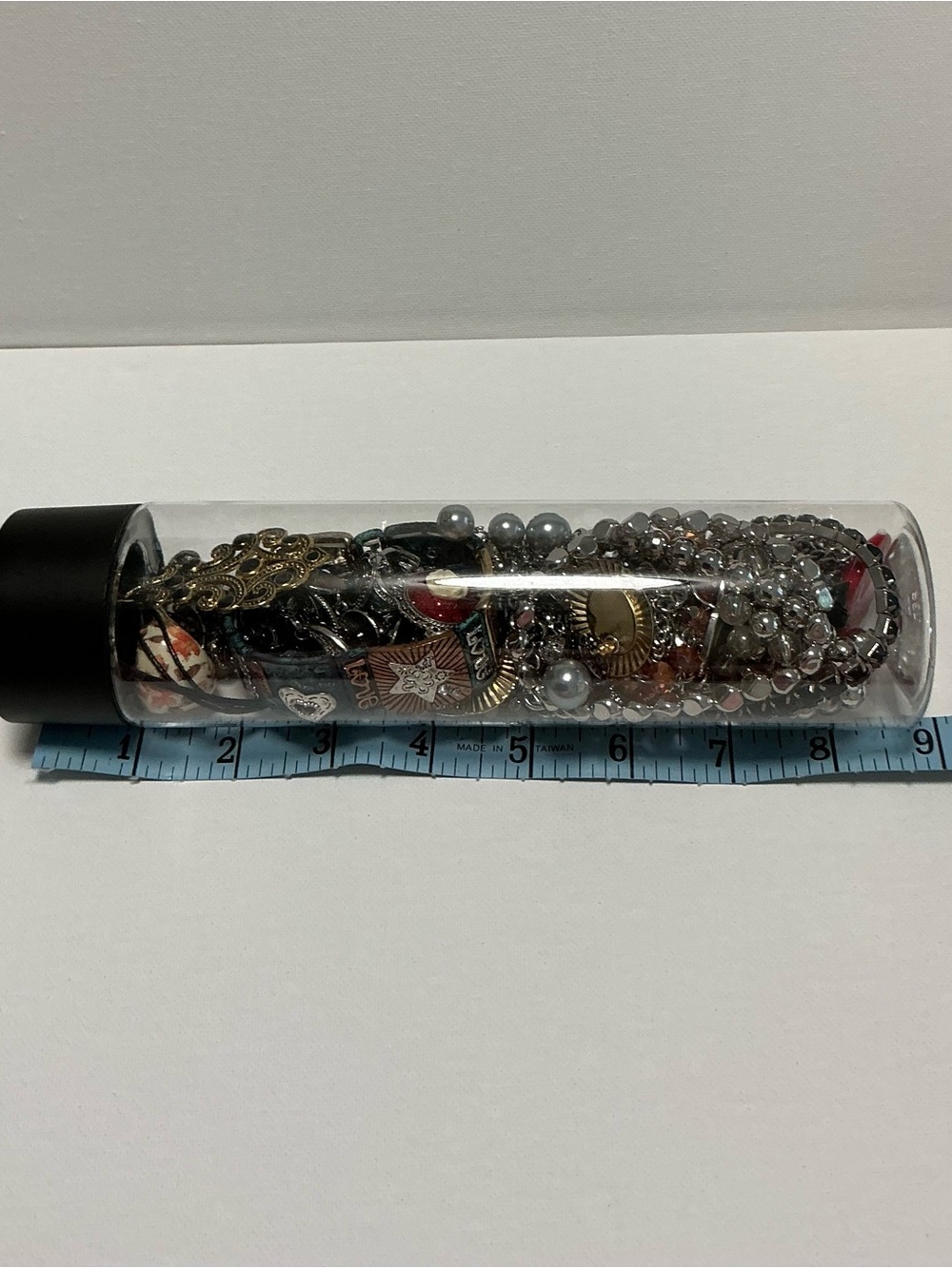 Clear Jewelry Tube Filled with 25 Mixed Costume Jewelry Multicolor Items. - Picture 2 of 15